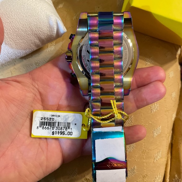 Stunning NWT Invicta Bolt Men’s Iridescent Watch - Picture 3 of 16